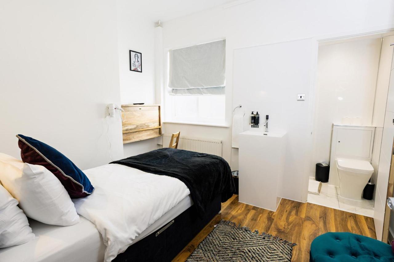House Hotel